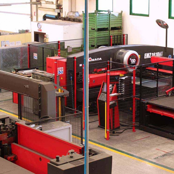 PUNZONATRICE EMZ 3610 NT AMADA